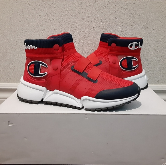 Champion - Picture 1 of 4